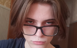 School huyes