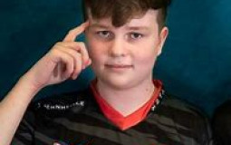 Fortnite player