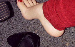 feet