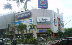 Mall di Surabaya