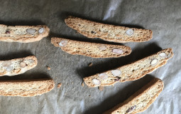 BISCOTTI BATTLE