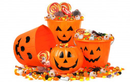 Spook-Tober Spectacular Halloween Candy Tier List