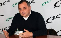 კომენტატორები
